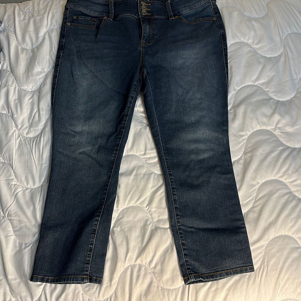 Torrid Jeans Size 16. Inseam: 23 Inches Jegging Crop